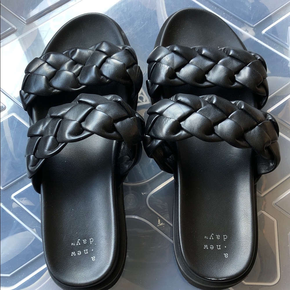 Braided Double-Strap Black Slide Sandals - Women never worn